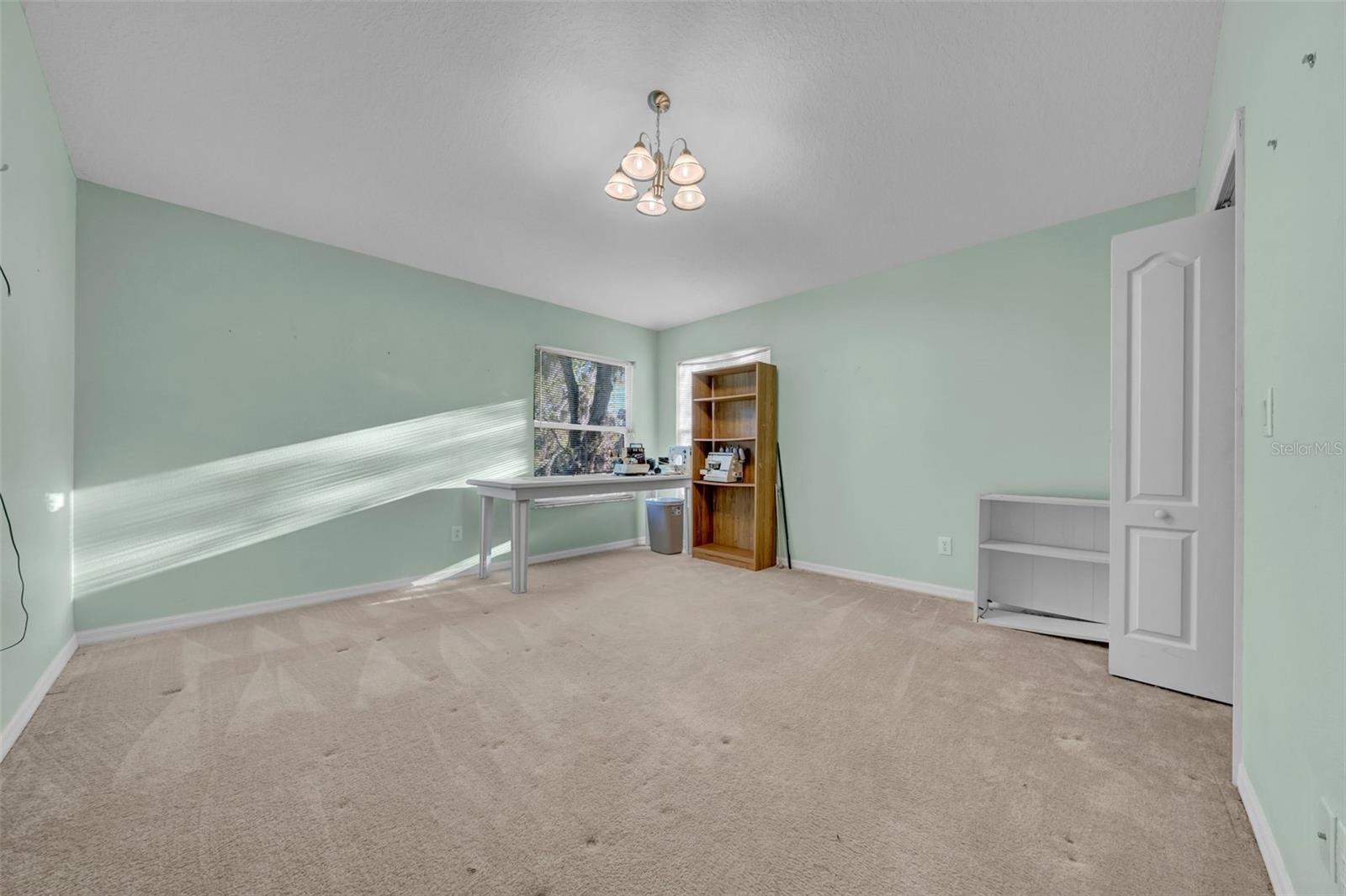 Listing photo id 17 for 1602 Brilliant Cut Way