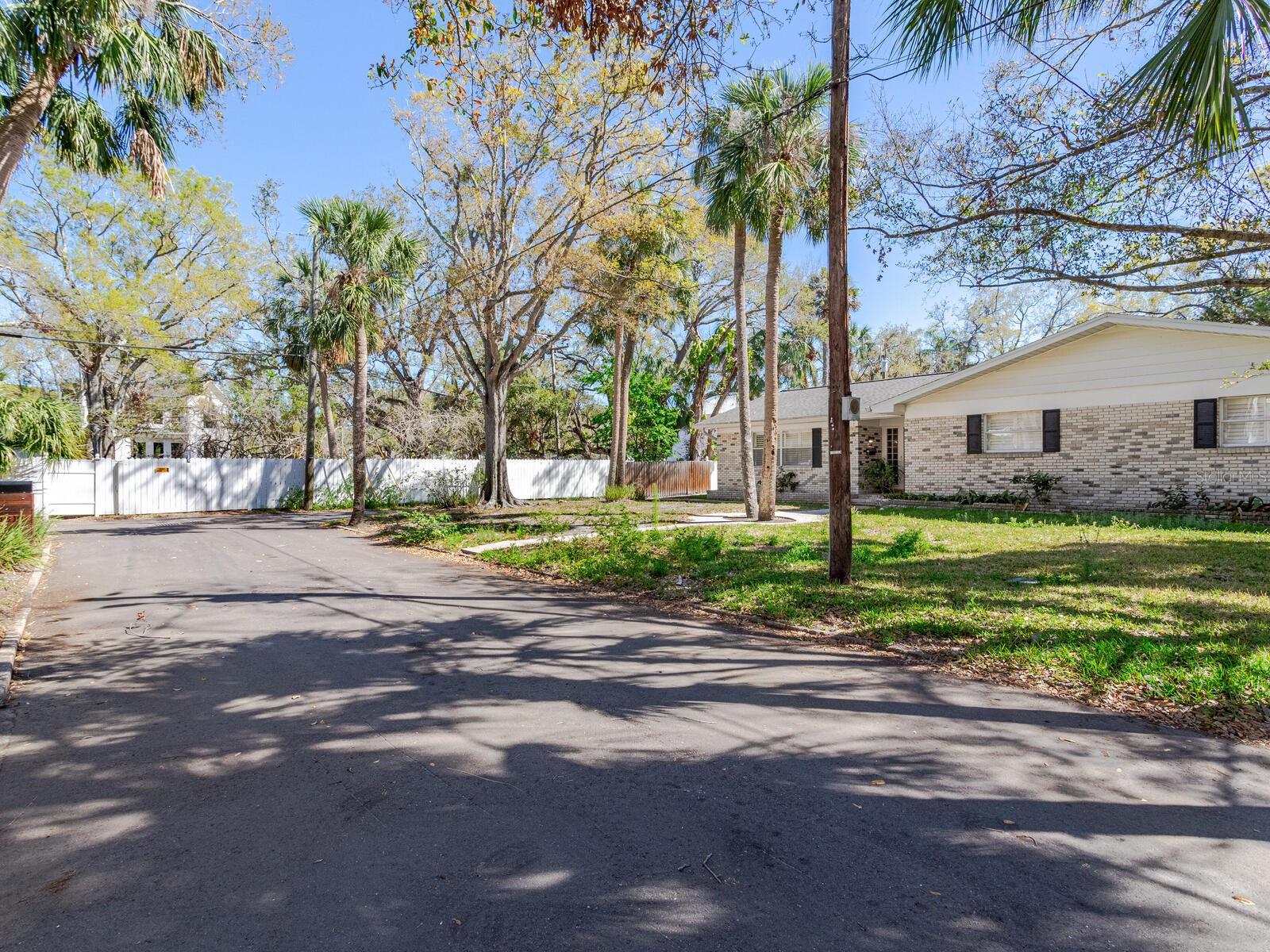 Listing photo id 0 for 4820 San Miguel Street