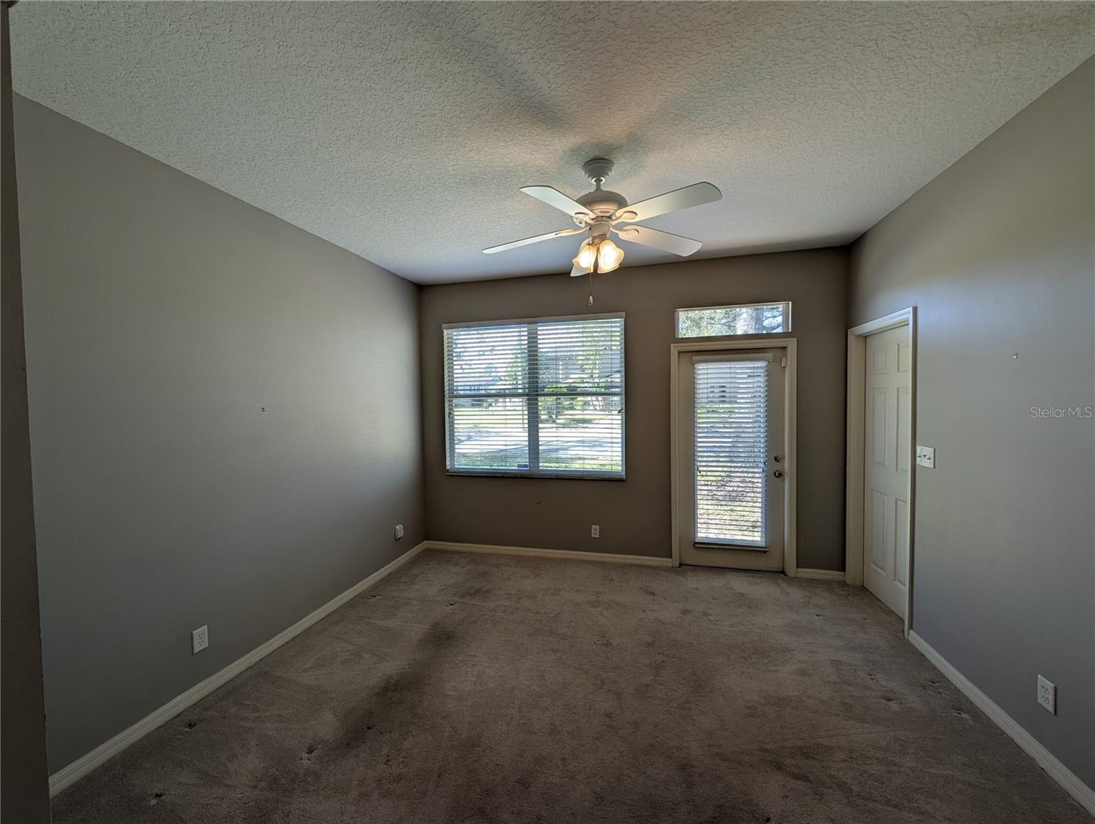 Listing photo id 12 for 8530 Alexandra Arbor Lane