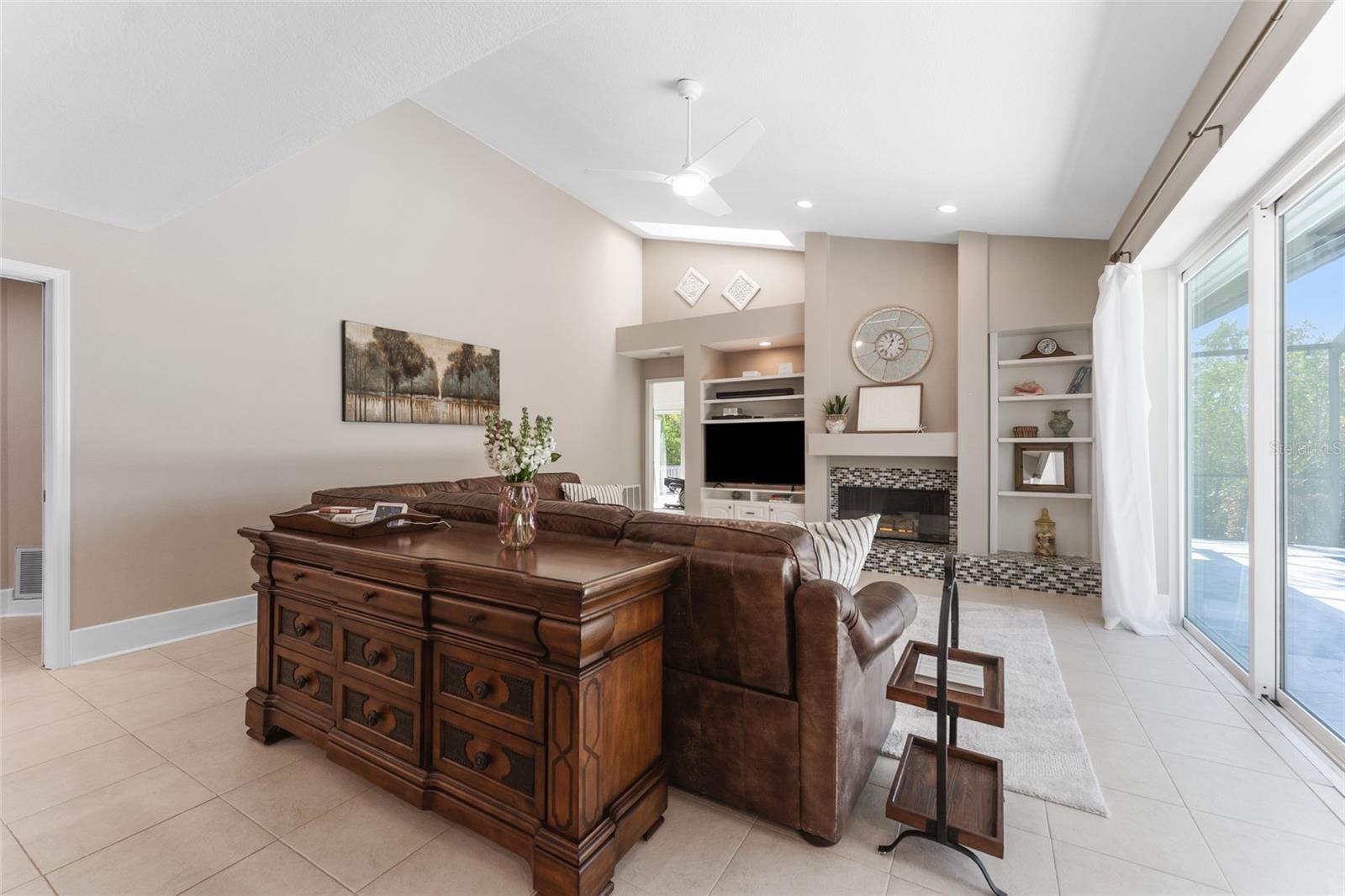 Listing photo id 20 for 10408 Double Bayou Way