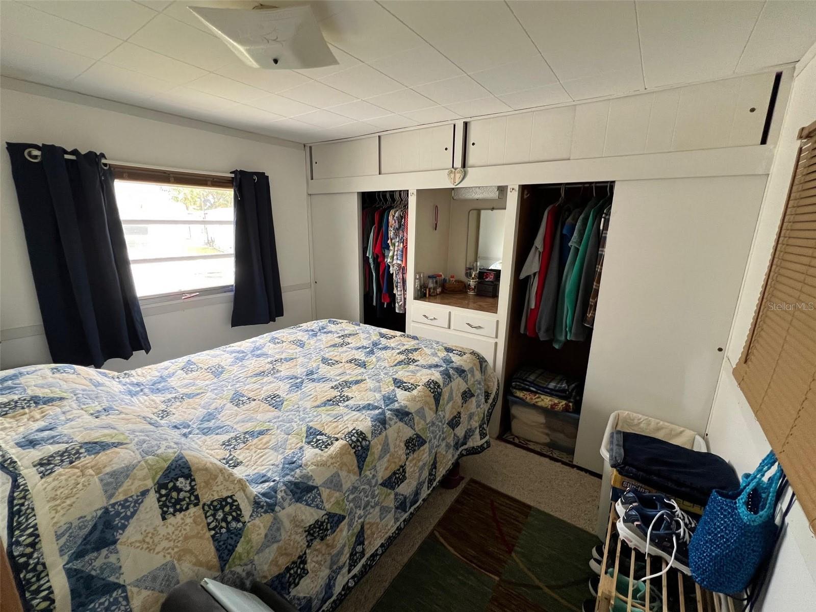 Listing photo id 12 for 12674 Seminole Boulevard C30