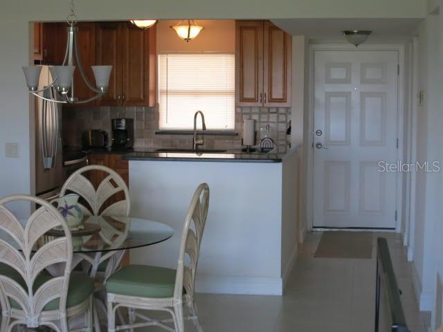 Image 5 of 16 For 1230 Gulf Boulevard 306