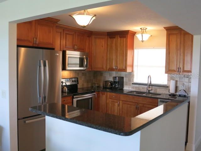 Image 6 of 16 For 1230 Gulf Boulevard 306