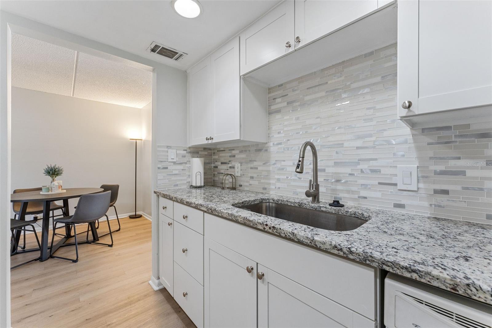 Image 11 of 22 For 4724 Michael Court 123