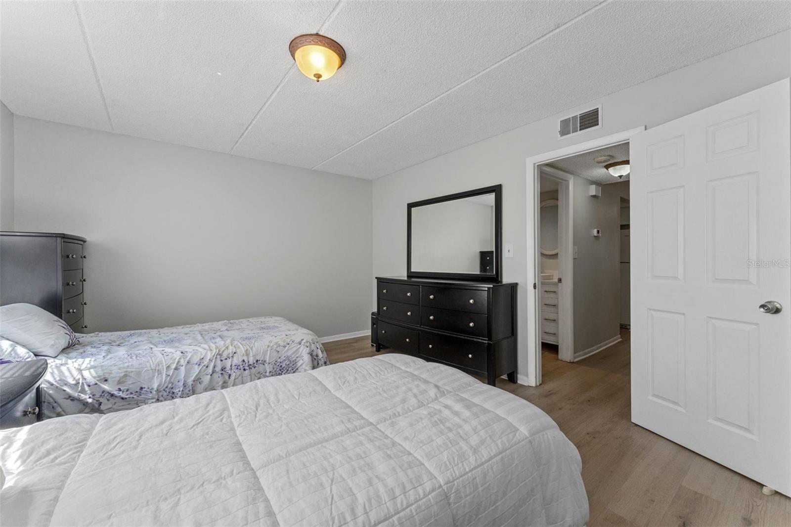 Image 15 of 22 For 4724 Michael Court 123