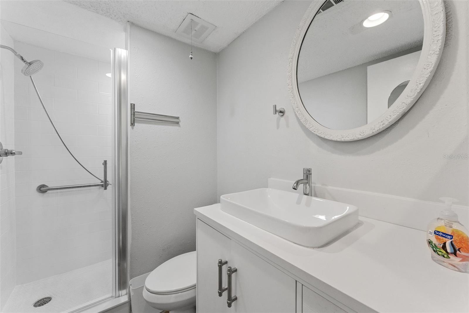 Image 16 of 22 For 4724 Michael Court 123