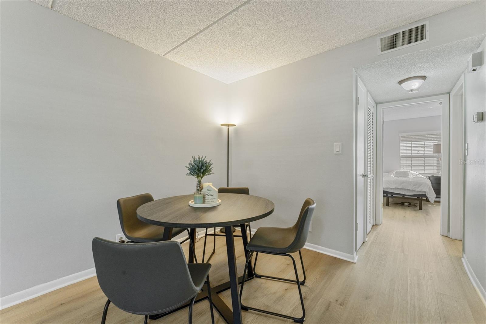 Image 5 of 22 For 4724 Michael Court 123