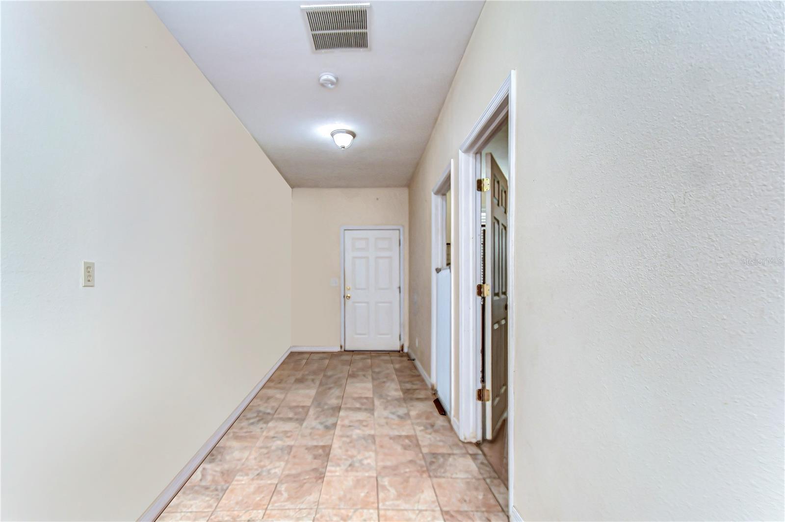 Listing photo id 21 for 16349 Spring Valley Road