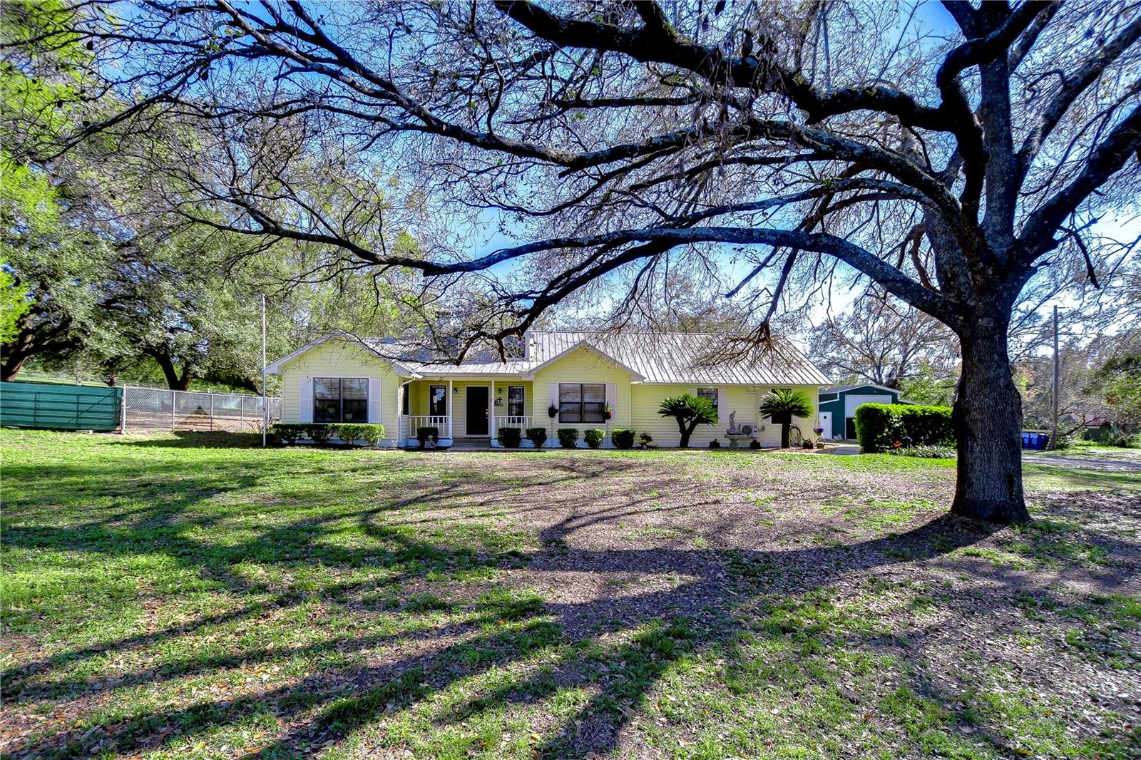 Listing photo id 38 for 16349 Spring Valley Road