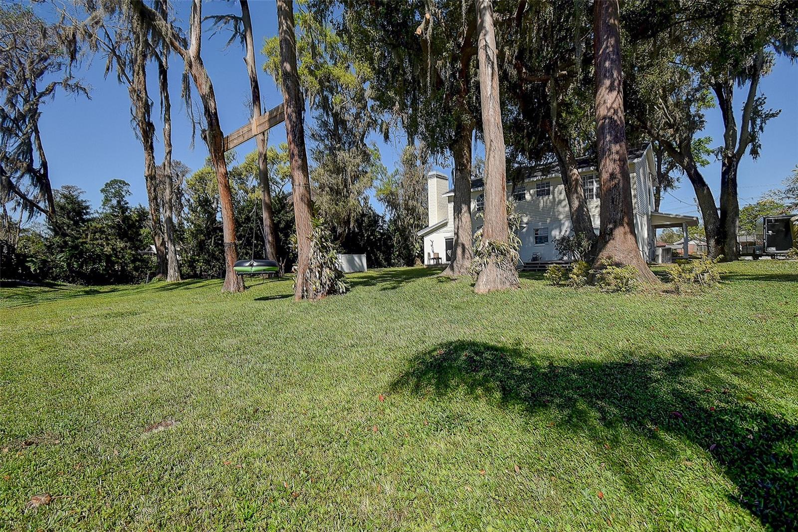 Image 44 of 56 For 18715 Lakeshore Drive
