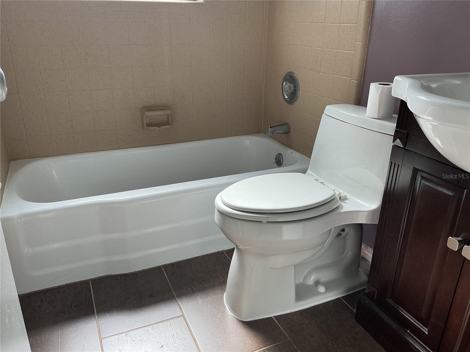 Image 24 of 30 For 416 73rd Avenue N 209