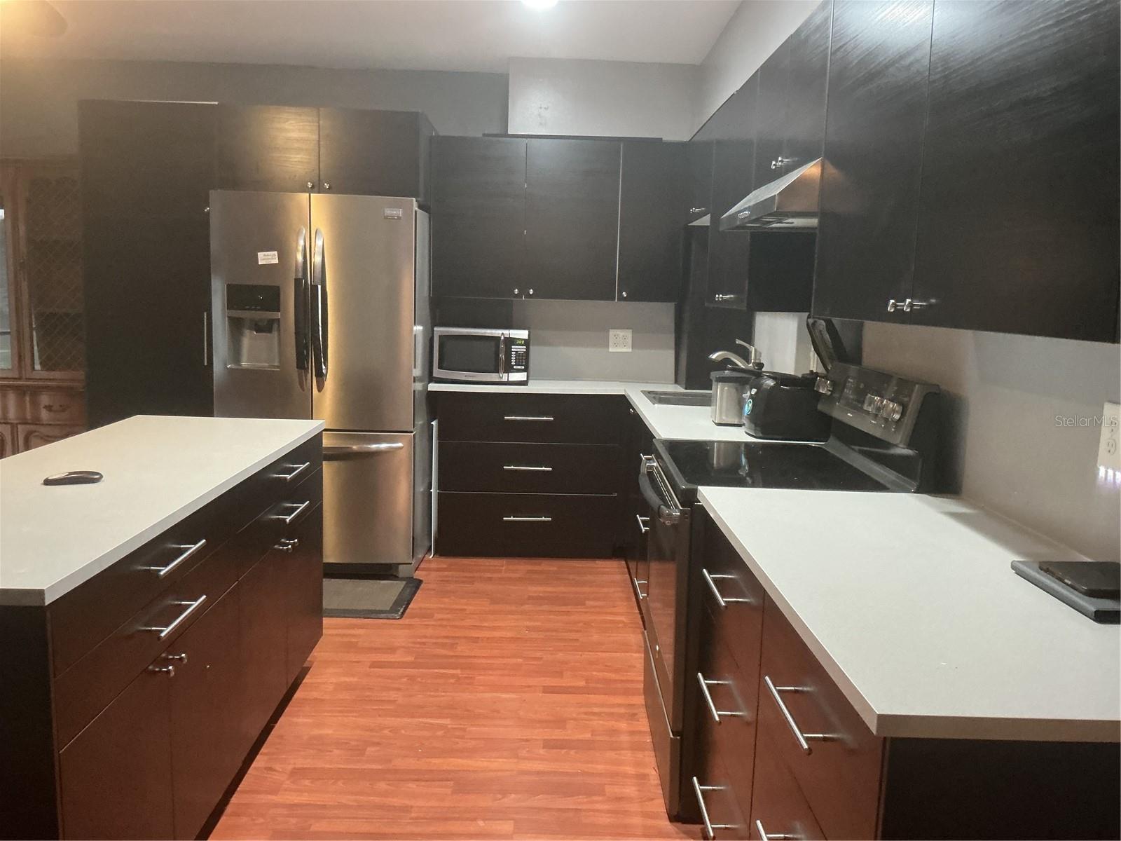 Image 5 of 30 For 416 73rd Avenue N 209