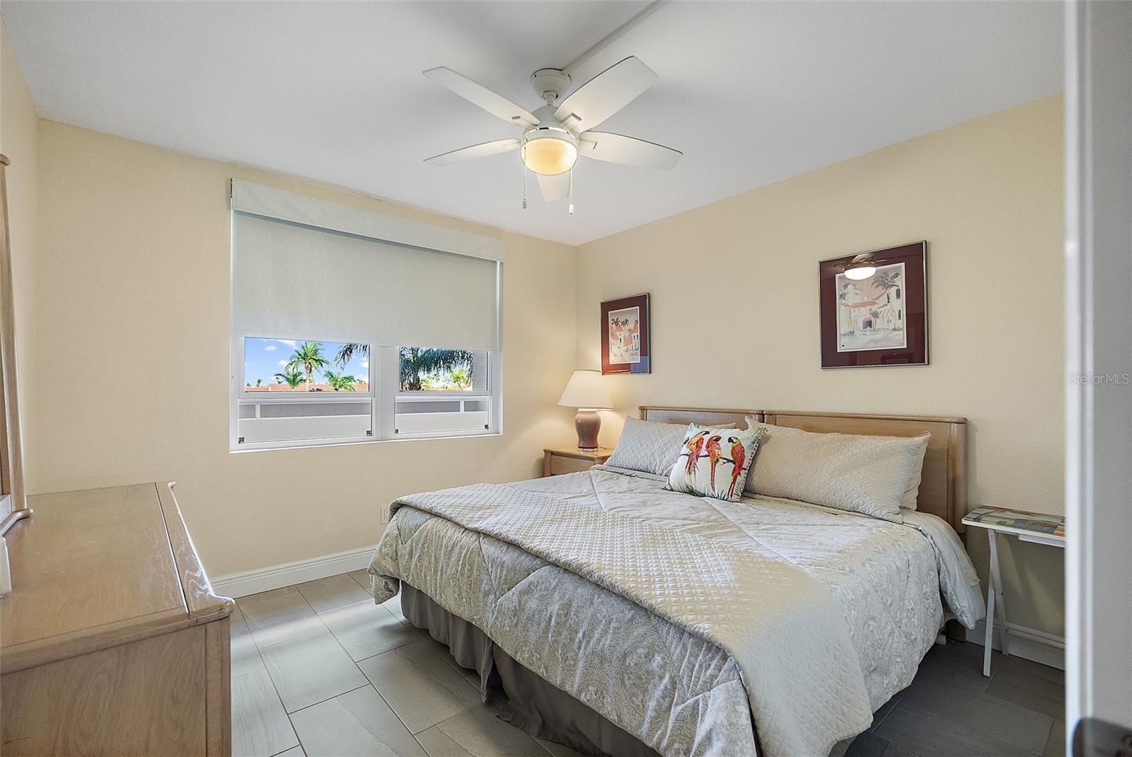 Listing photo id 18 for 6001 Bahia Del Mar Circle 429