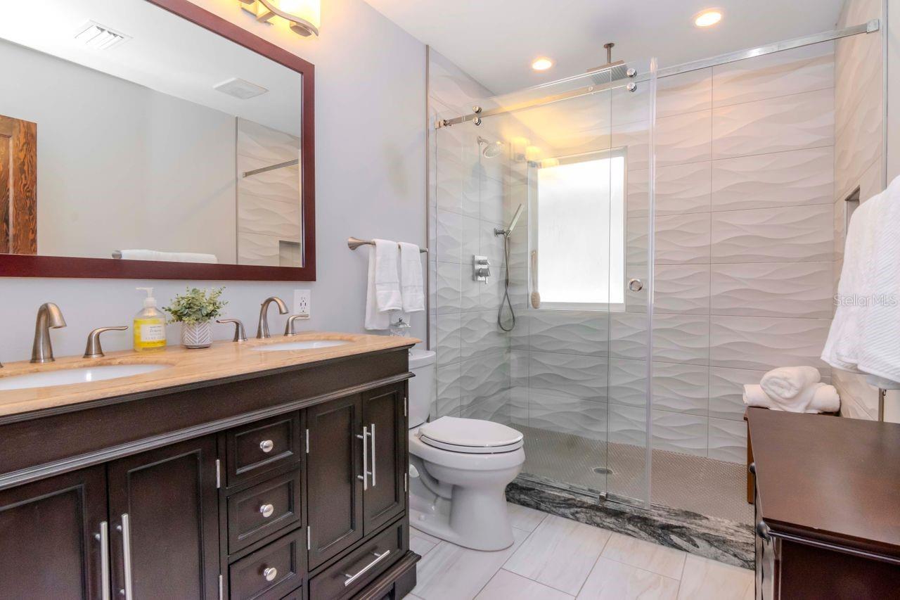 Image 31 of 54 For 116 14th Avenue Ne