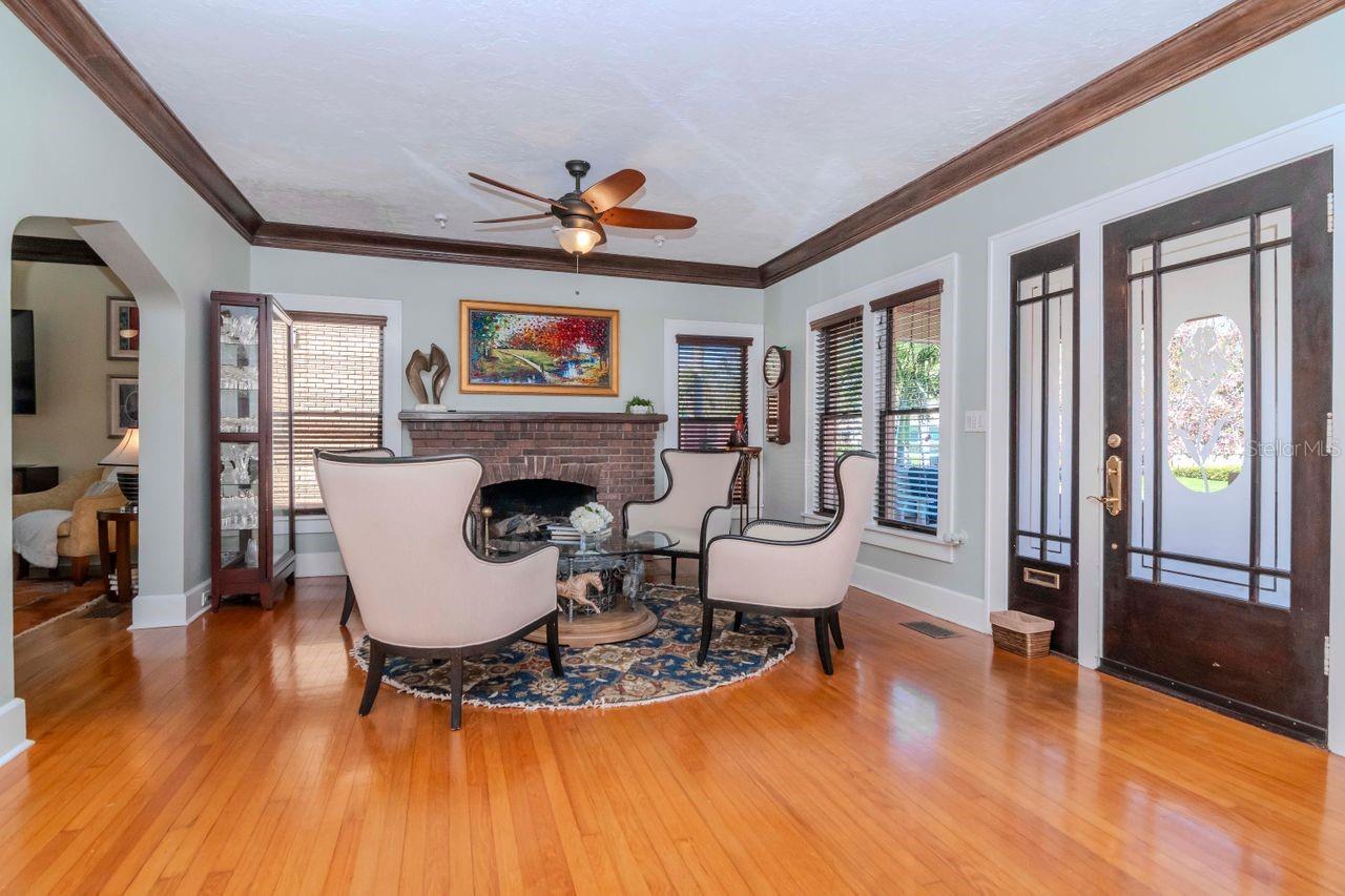 Image 8 of 54 For 116 14th Avenue Ne