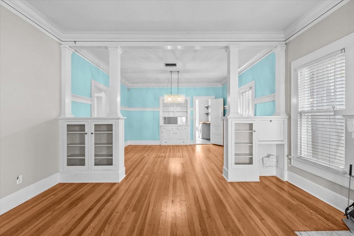 Image 4 of 37 For 322 11th Avenue N