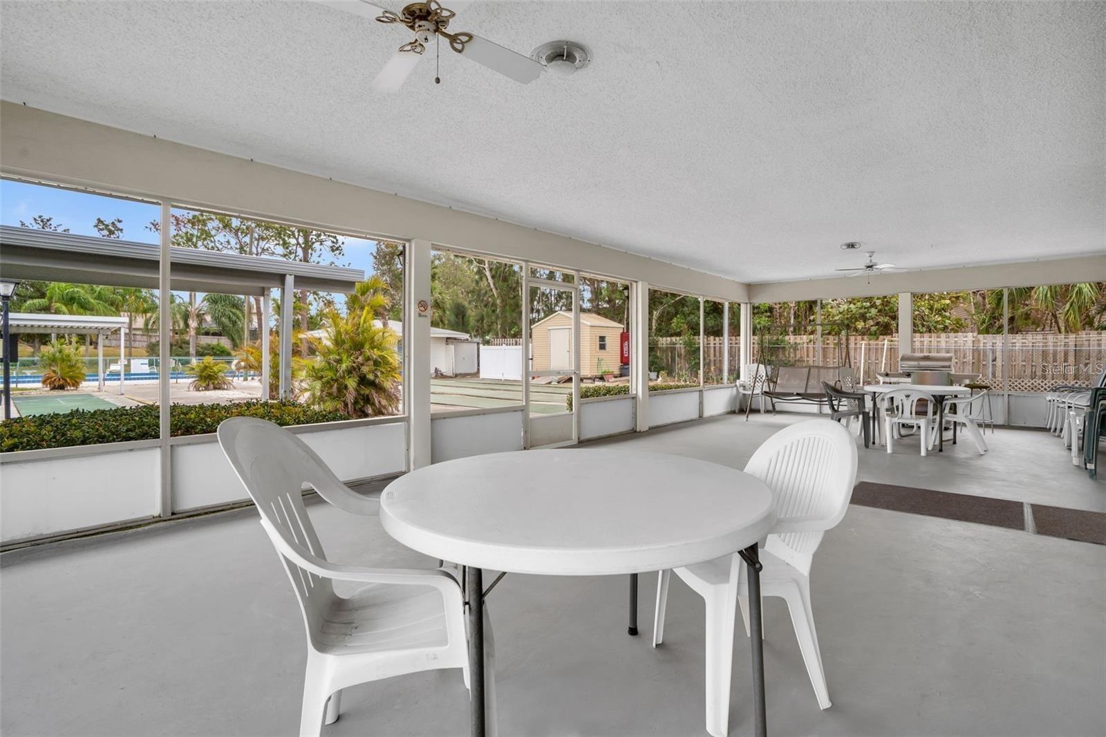 Image 27 of 28 For 12400 Park Boulevard 408