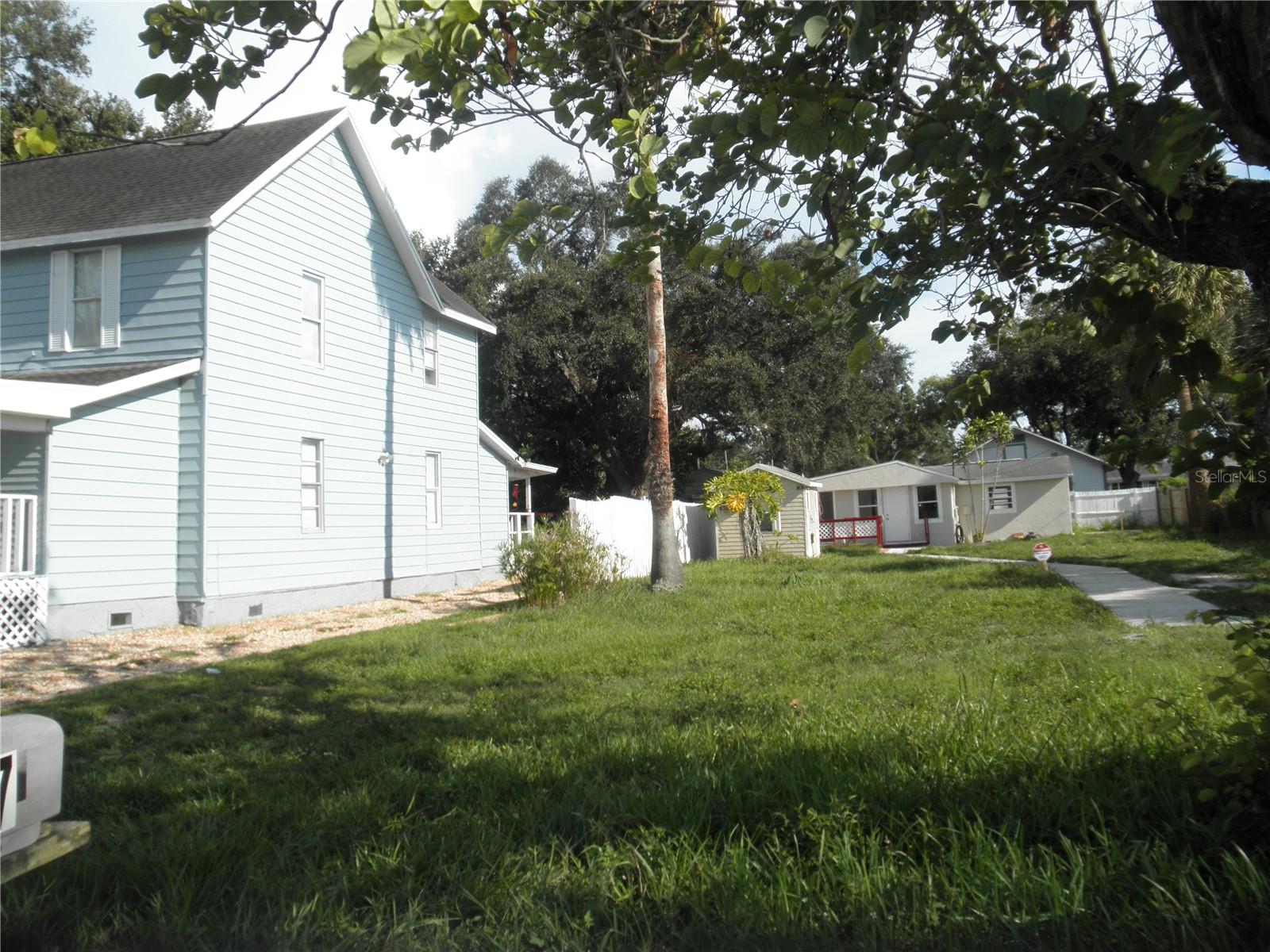 Image 4 of 6 For 707 Wyatt Street