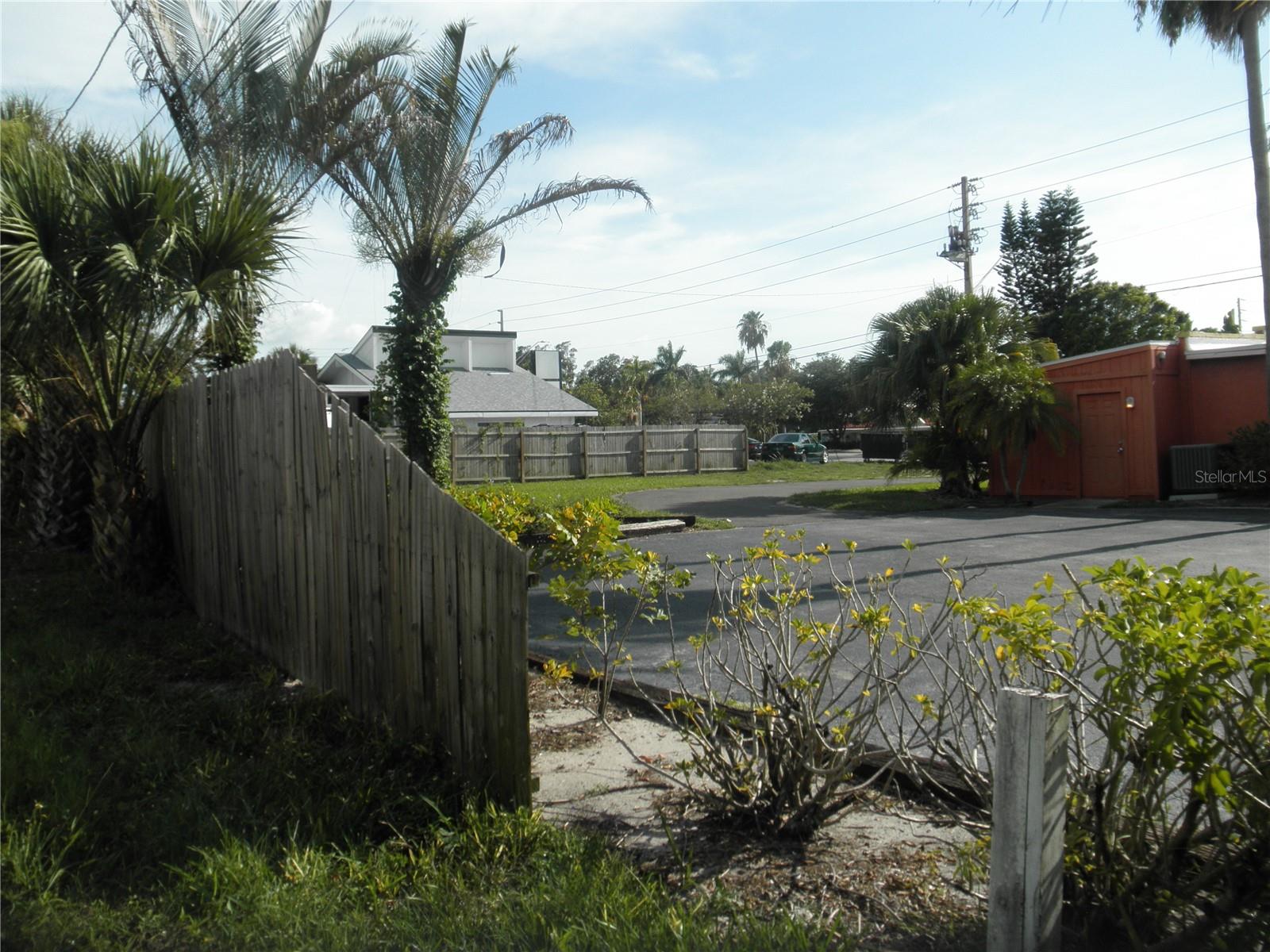 Image 6 of 6 For 707 Wyatt Street