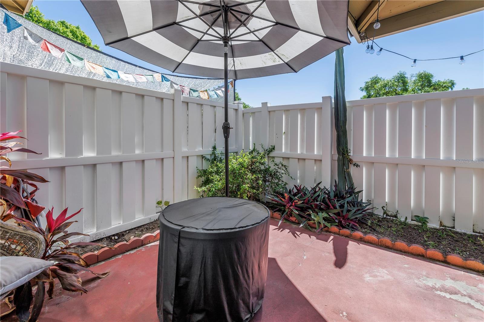Image 22 of 39 For 6902 El Centro Court