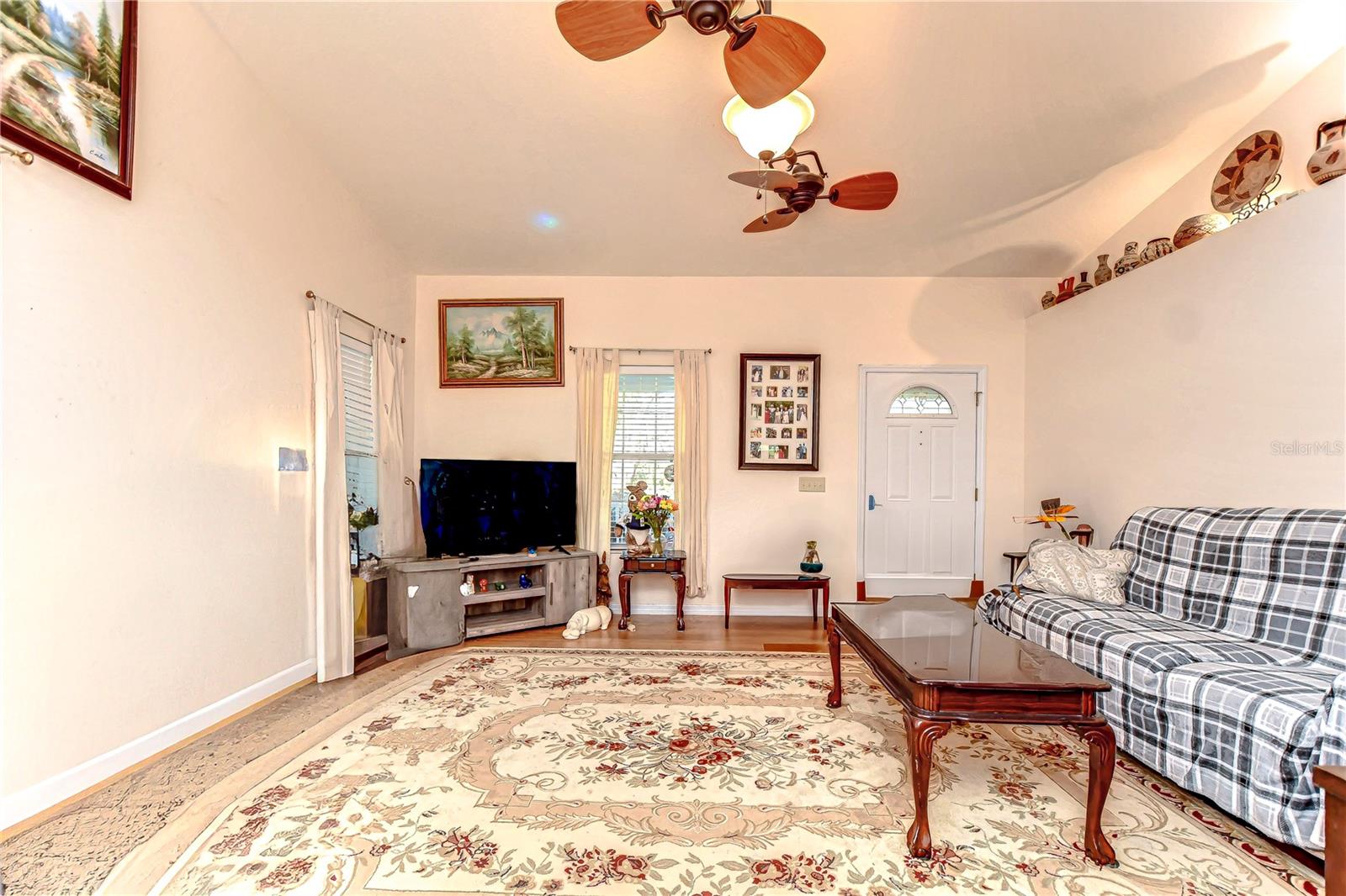 Image 15 of 64 For 8249 Cindy Drive