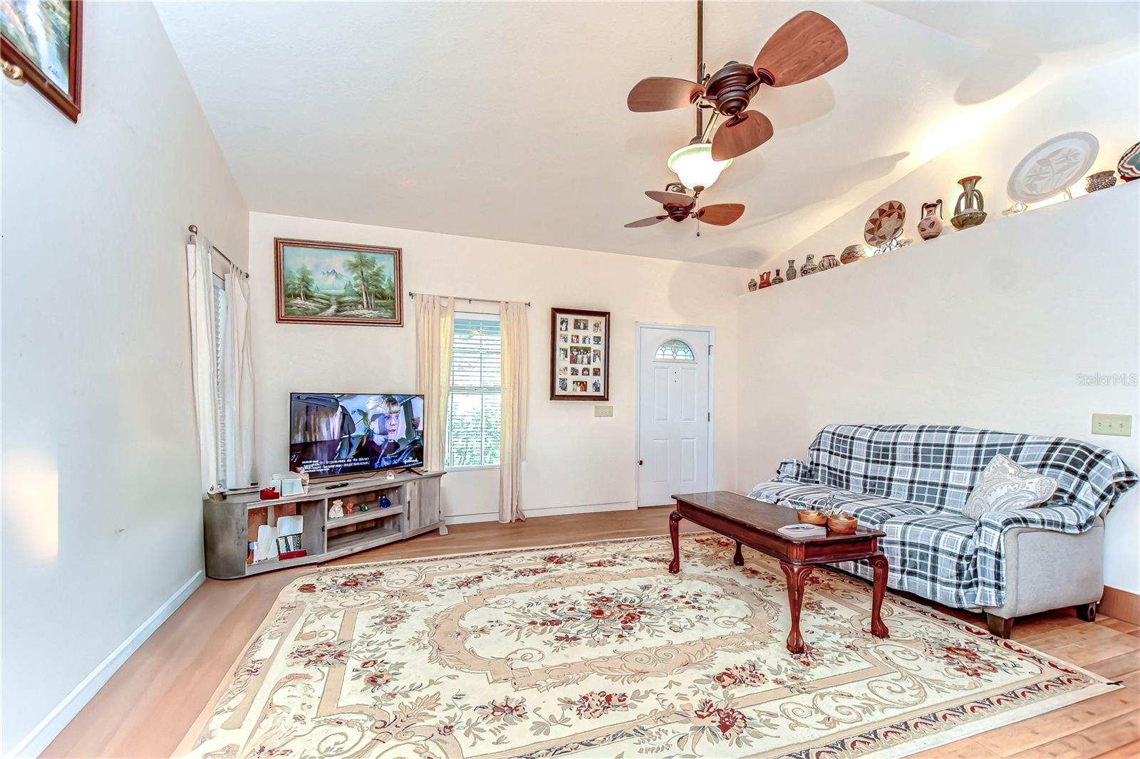 Image 16 of 64 For 8249 Cindy Drive