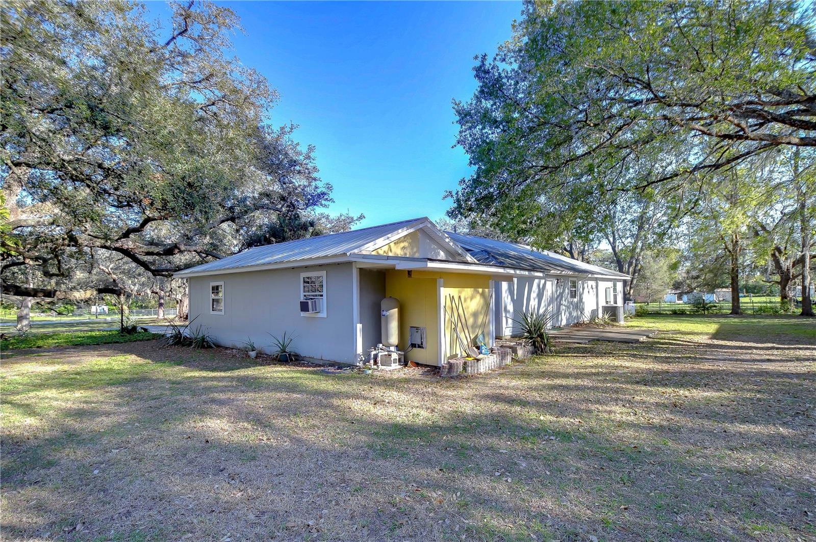 Image 47 of 64 For 8249 Cindy Drive