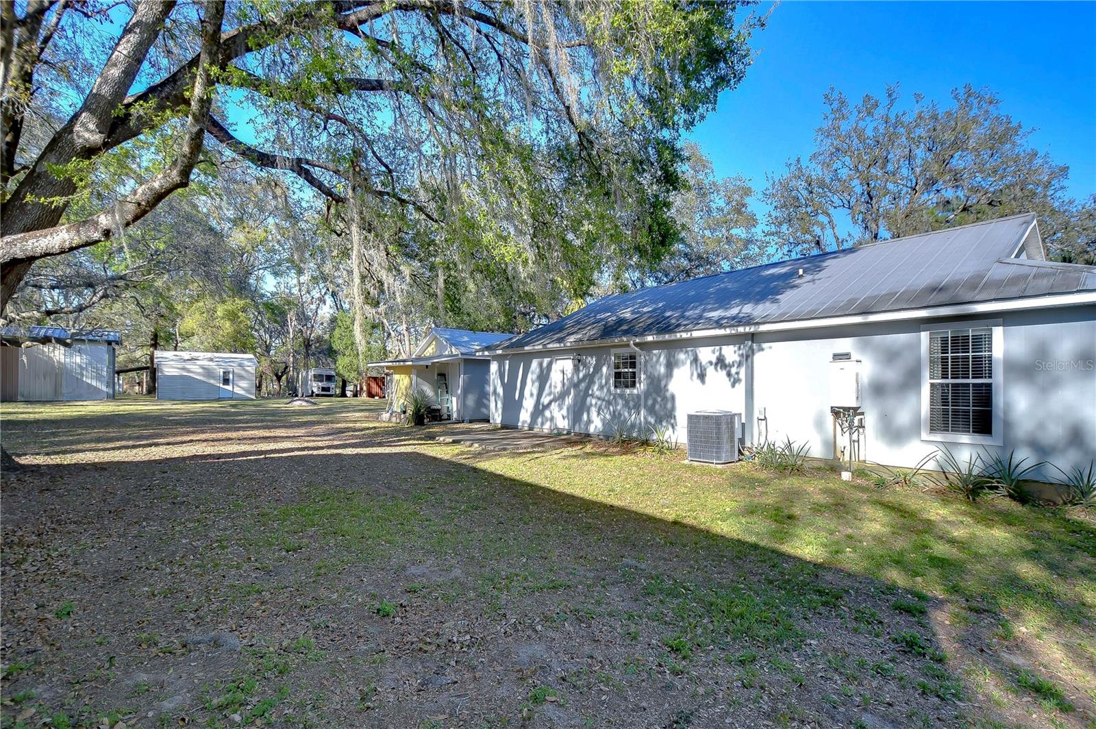 Image 52 of 64 For 8249 Cindy Drive