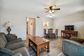 Listing photo id 8 for 2042 Australia Way W 6