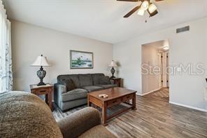 Listing photo id 11 for 2042 Australia Way W 6