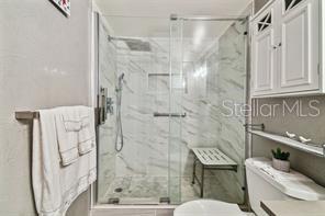 Listing photo id 16 for 2042 Australia Way W 6