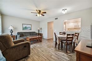 Listing photo id 1 for 2042 Australia Way W 6