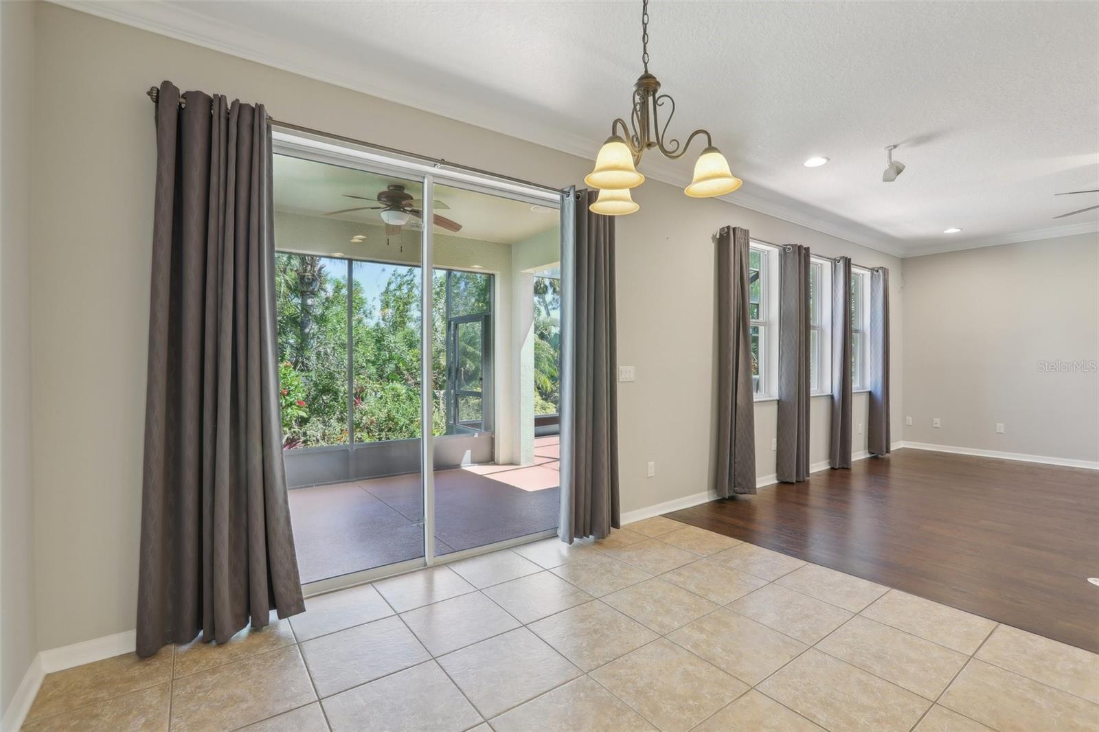 Image 10 of 44 For 1503 Yale Castle Court