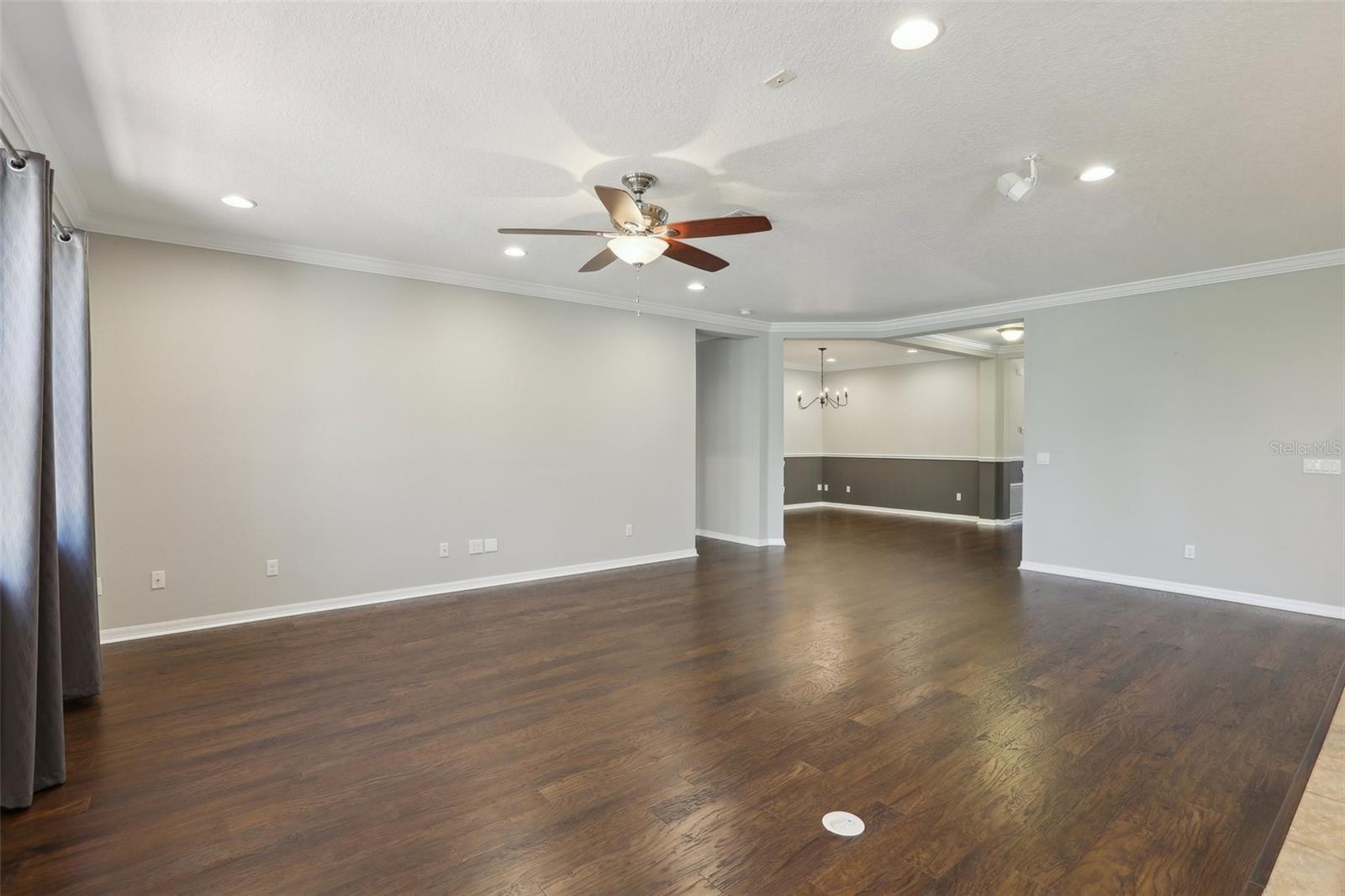 Image 11 of 44 For 1503 Yale Castle Court