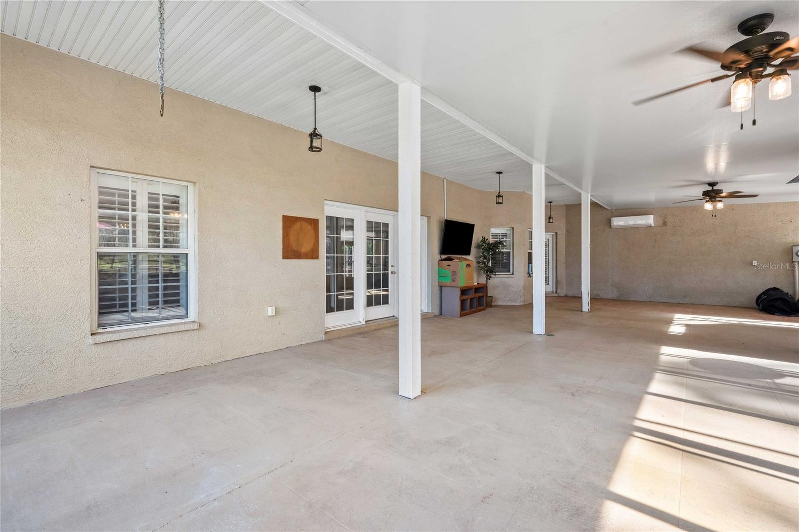 Listing photo id 30 for 15124 Appaloosa Hills Drive