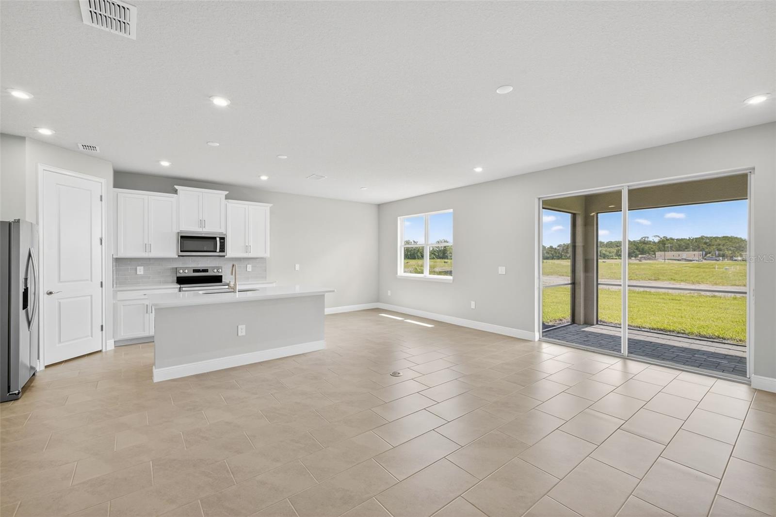 Image 11 of 35 For 12431 52nd Street E