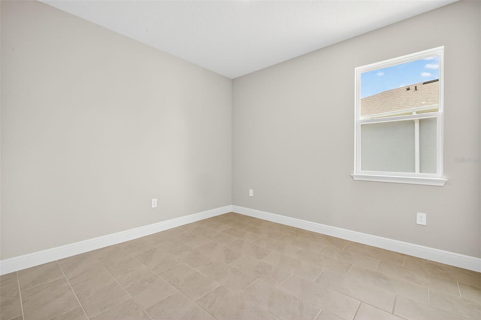 Image 19 of 35 For 12431 52nd Street E