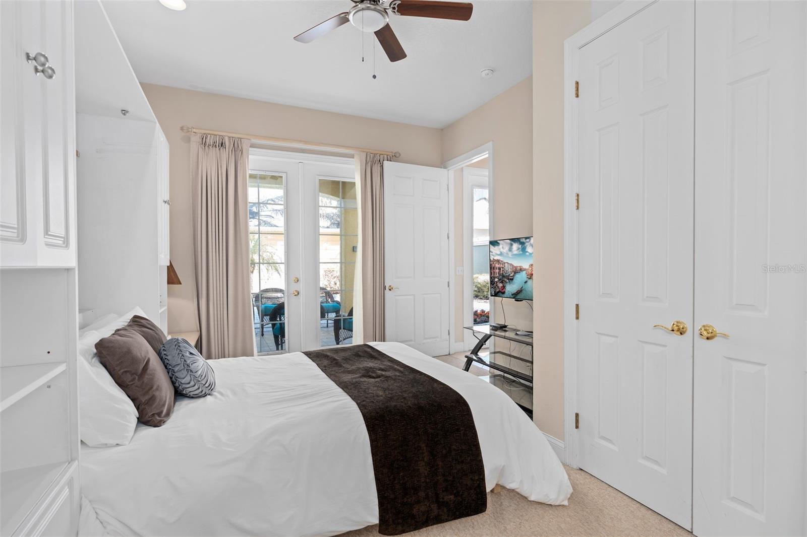 Image 10 of 71 For 1529 Euston Drive