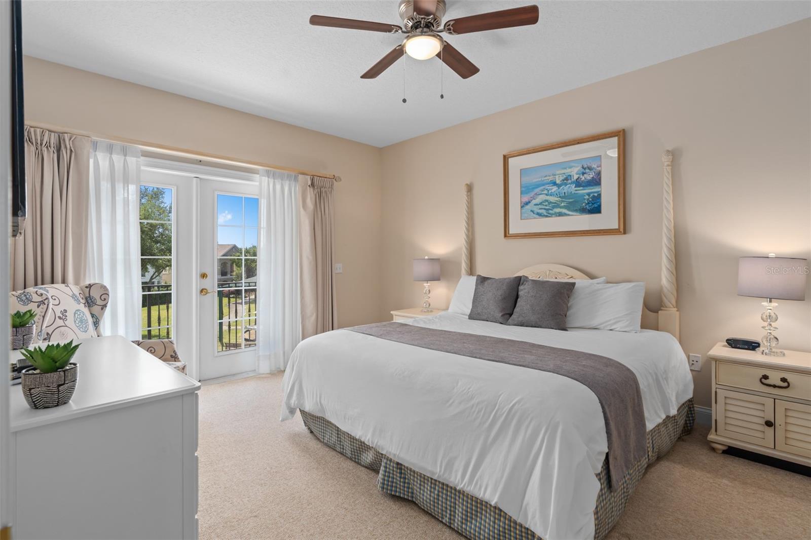 Image 33 of 71 For 1529 Euston Drive