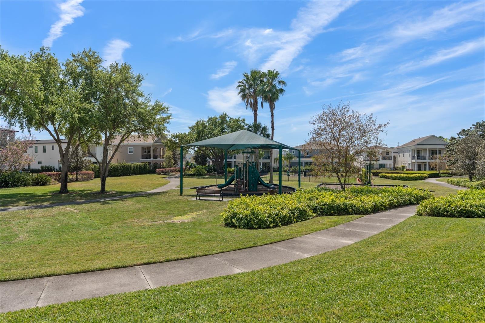 Image 56 of 71 For 1529 Euston Drive