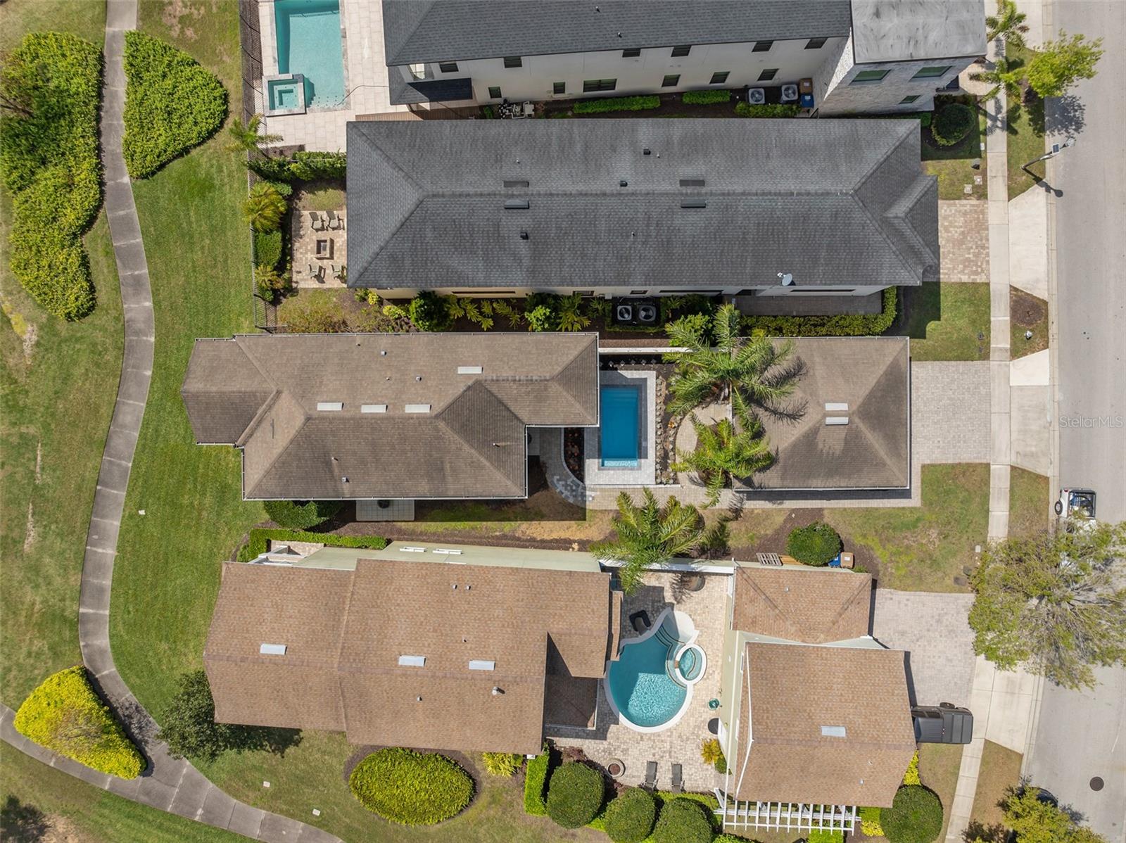 Image 60 of 71 For 1529 Euston Drive