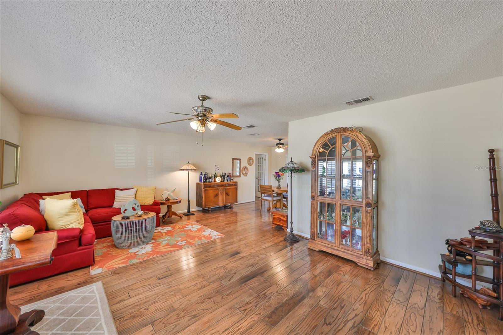 Image 11 of 38 For 727 Flamingo Drive