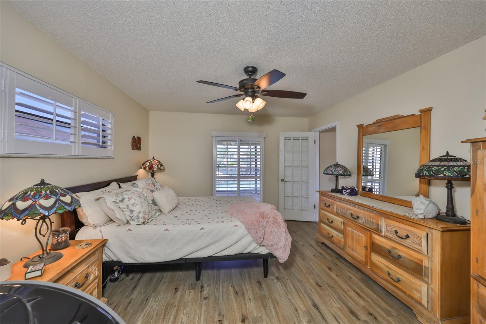 Image 22 of 38 For 727 Flamingo Drive