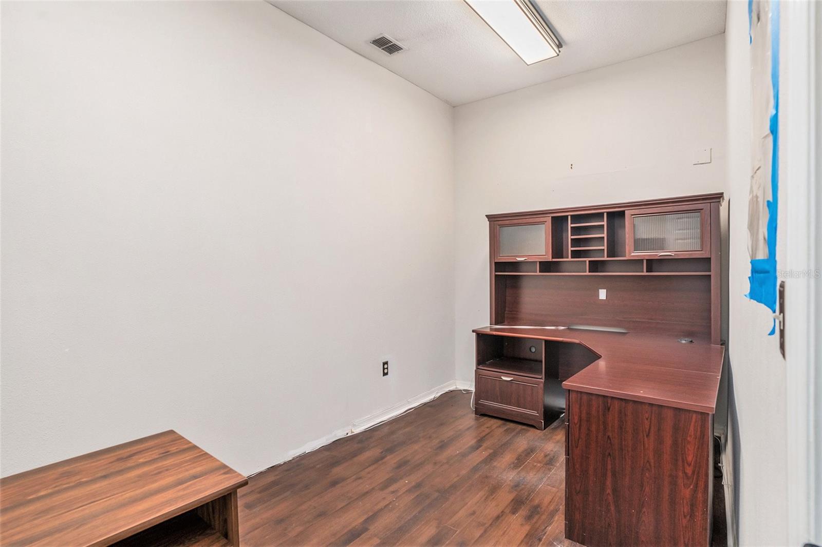 Listing photo id 17 for 329 Pauls Drive 101