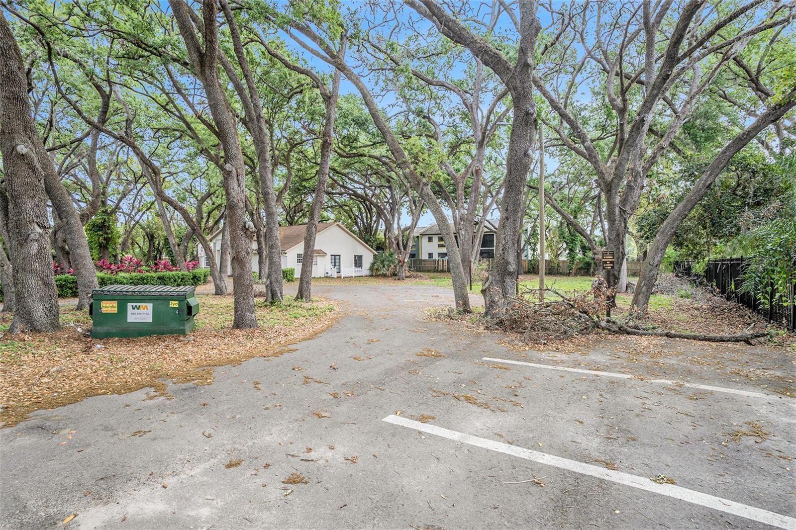 Listing photo id 21 for 329 Pauls Drive 101