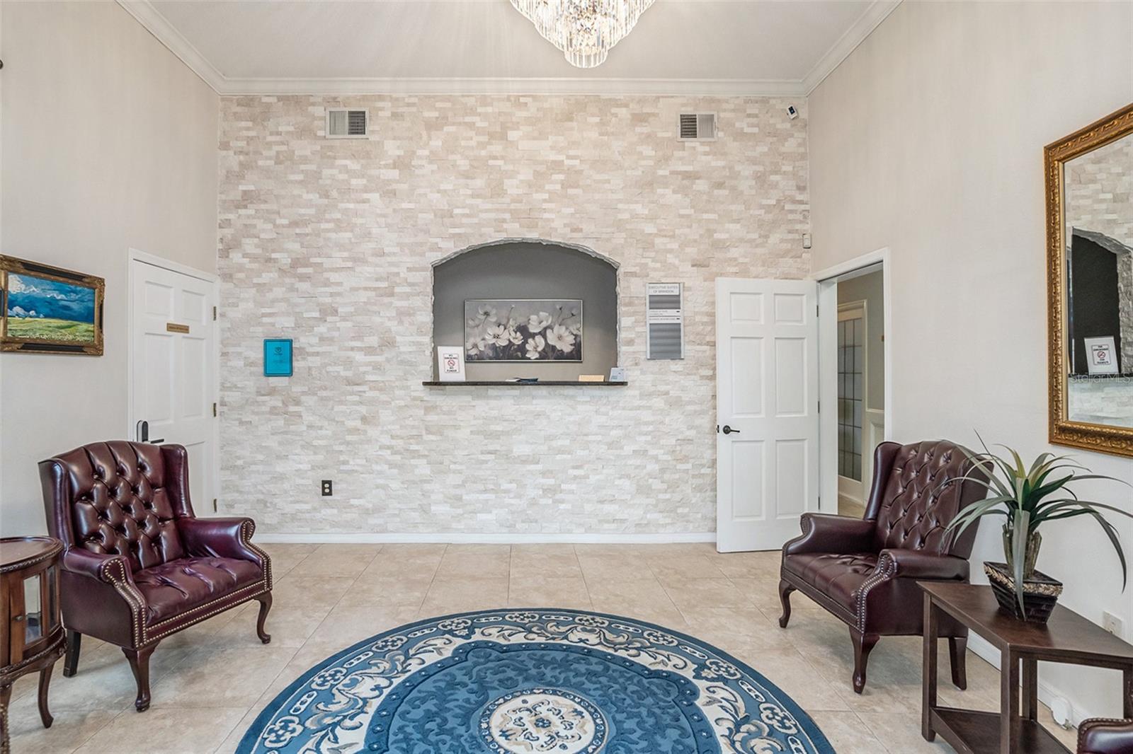 Listing photo id 2 for 329 Pauls Drive 101