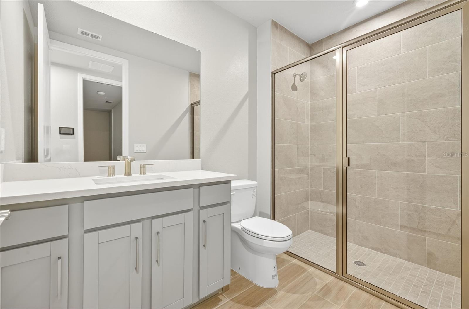 Image 22 of 27 For 17420 Moonflower Drive 102