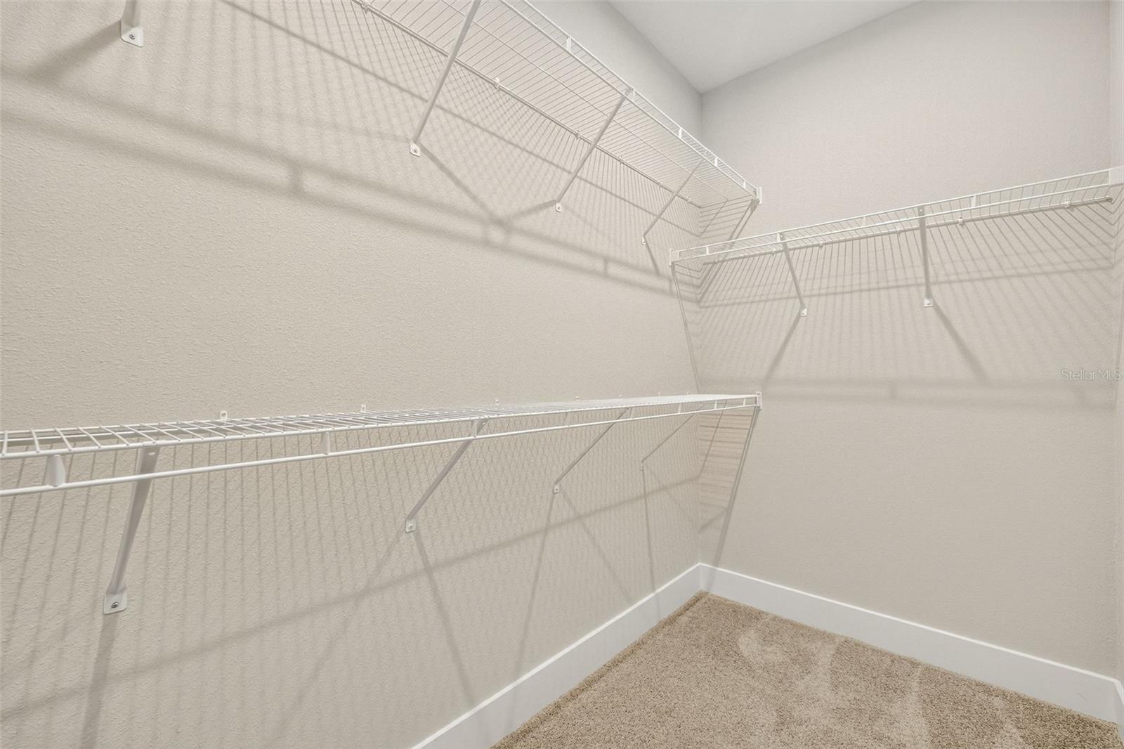 Image 18 of 27 For 17420 Moonflower Drive 101