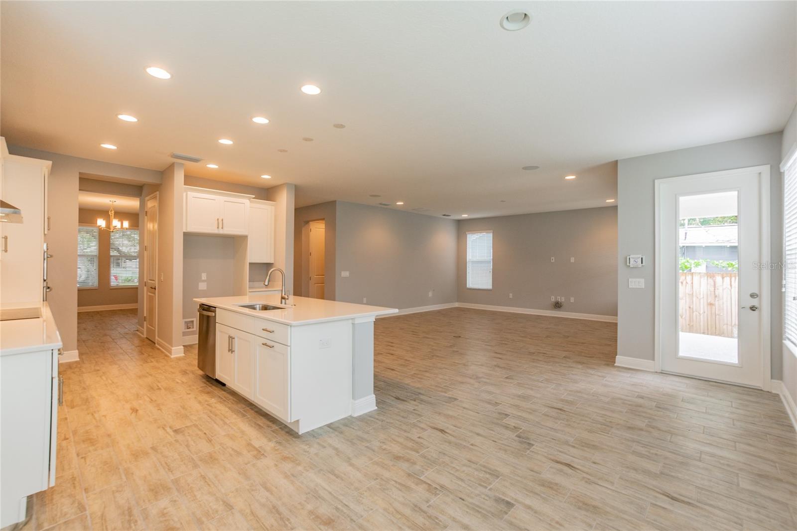 Image 8 of 8 For 324 37th Avenue Ne