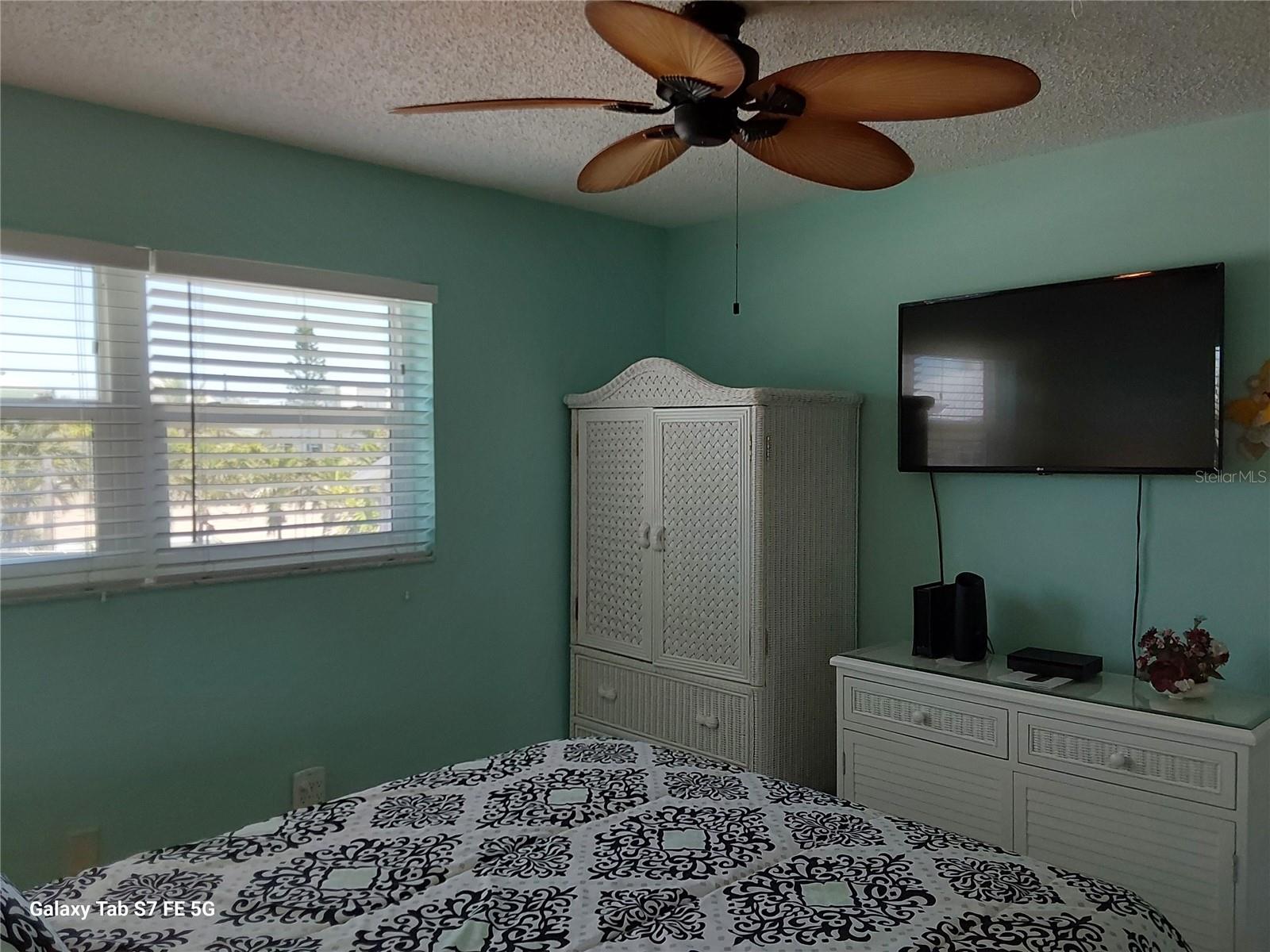 Image 20 of 45 For 8567 Gulf Boulevard 17n